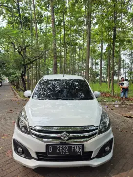 DIJUAL SUZUKI ERTIGA GL MT 2015