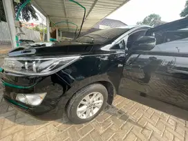 Kijang innova V matic 2019