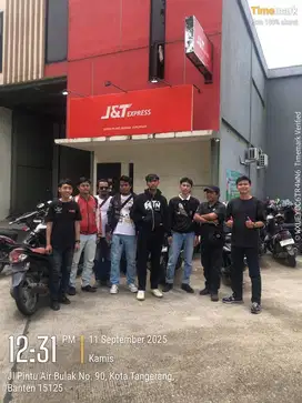 Kurir Motor Delivery JNT Express Jakarta