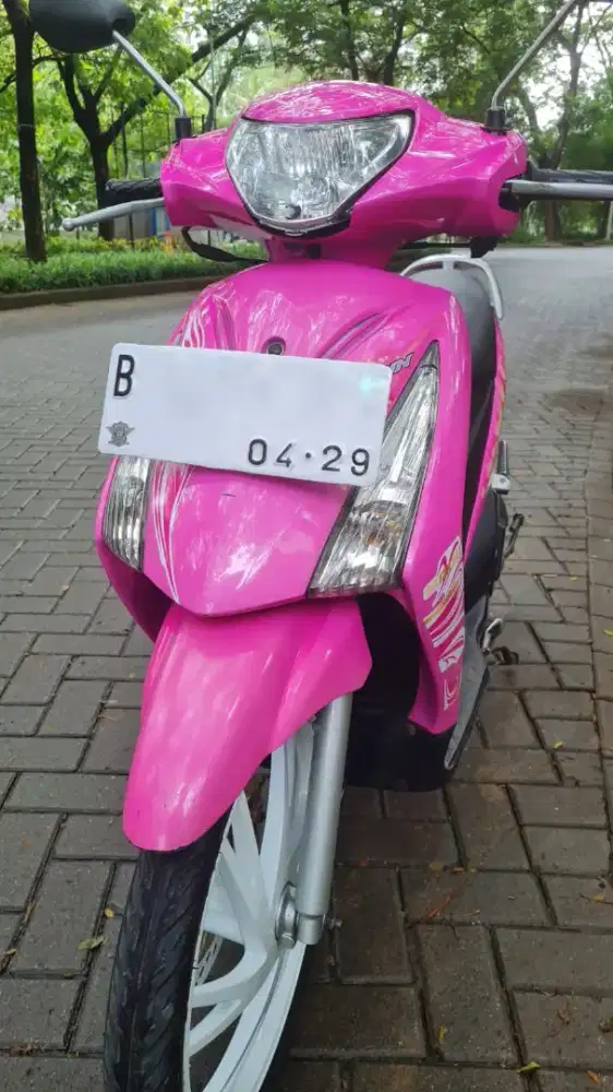Suzuki spin 2008 warna langka