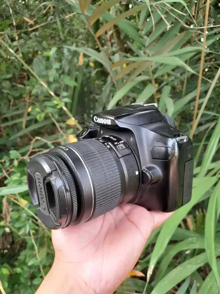 Kamera canon 1300d lensa kit wifi