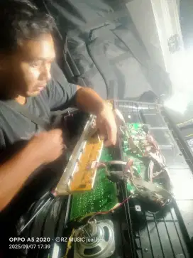 Spare part keyboard & jasa service Jual Beli TT kondisi apa ada nya