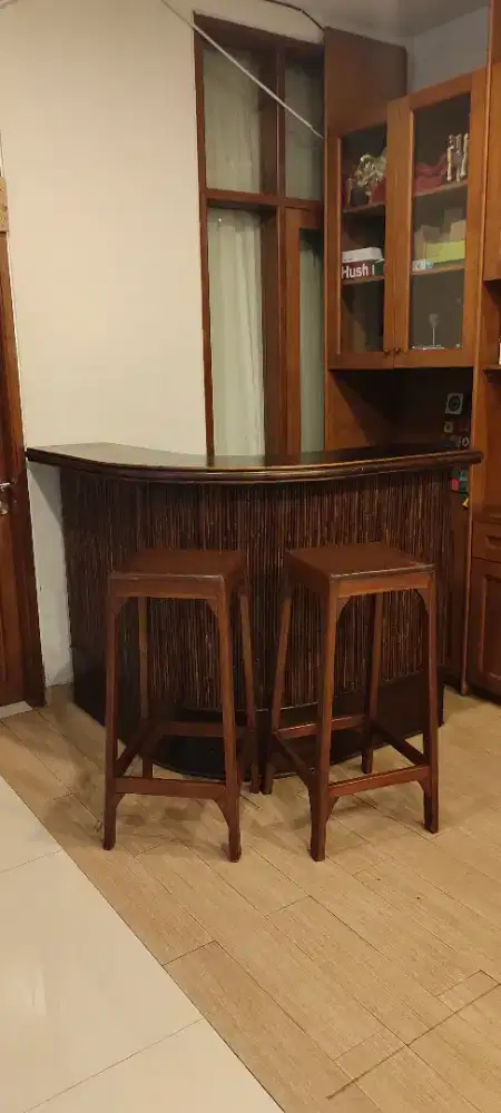 Bar set table complete Stools