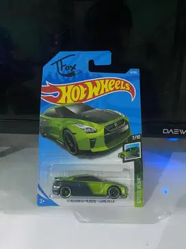 Hotwheels Nissan GT-R (R35) Guaczilla