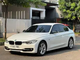 BMW 320i SPORT F30 AT 2014 PUTIH FULLSET ISTIMEWA SIAP PAKAI