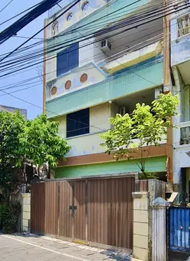 Jual Rumah 6x20m2  Minimalis Modern di Kartini, Jakpus