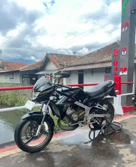 KAWASAKI NINJA R 2011