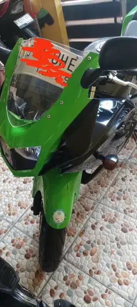 Kawasaki ninja 150 RR NEW