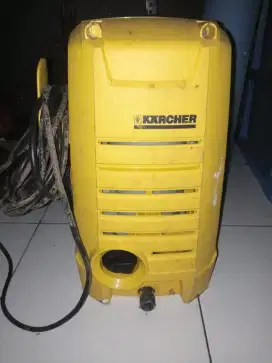 Alat servis teknisi AC.