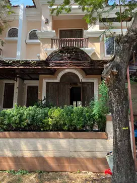 DIJUAL RUMAH AKASIA GOLF