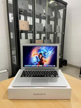 MacBook Air 2017 i5/8/128GB