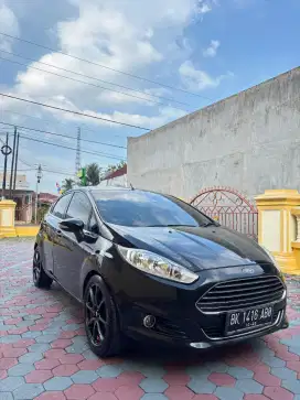 Ford Fiesta 1,5 S limited Matic A/T 2014 Hitam