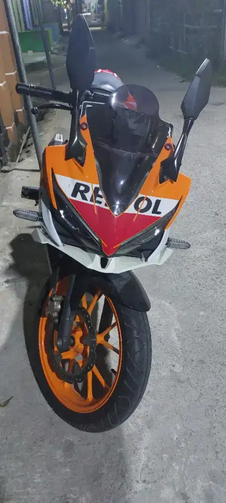 Cbr facelif 150  orange