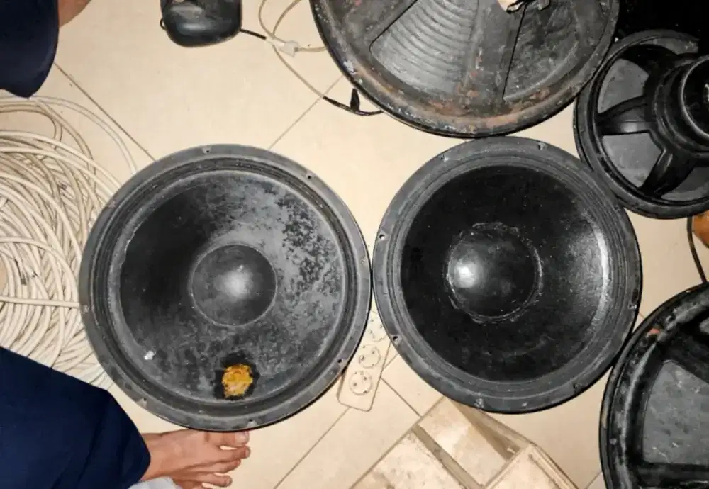 jual speaker fabulous 15 tawar lahh 1,5 jt