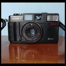 Kamera analog yashica mf2 super DX
