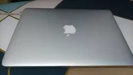 Dijual MacBook pro Retina 13-inch Early 2015 8GB SSD 128GB OS Monterey