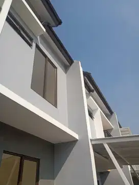 Dijual rumah di taman amanah residen cibubur.