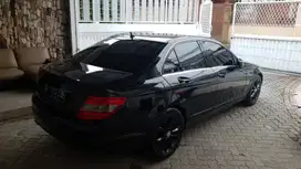 Mercedes-Benz C200 2009 Bensin