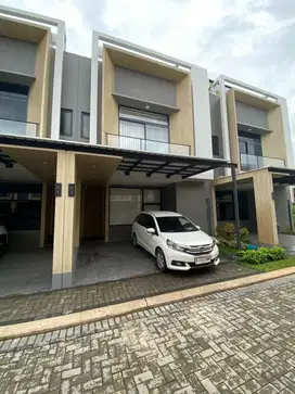 Rumah Bagus Full Furnished di Tanakayu BSD City Tangerang