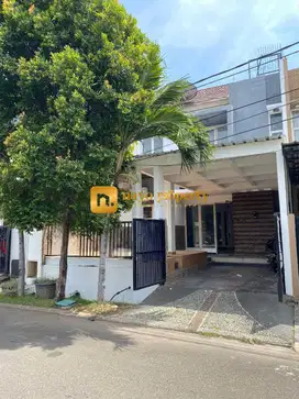 Rumah Bagus Tanah Luas Dalam Cluster di Harapan Indah Bekasi