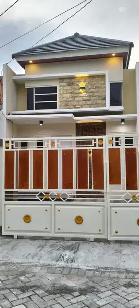 Rumah cantik Wonorejo selatan jalan pandugo