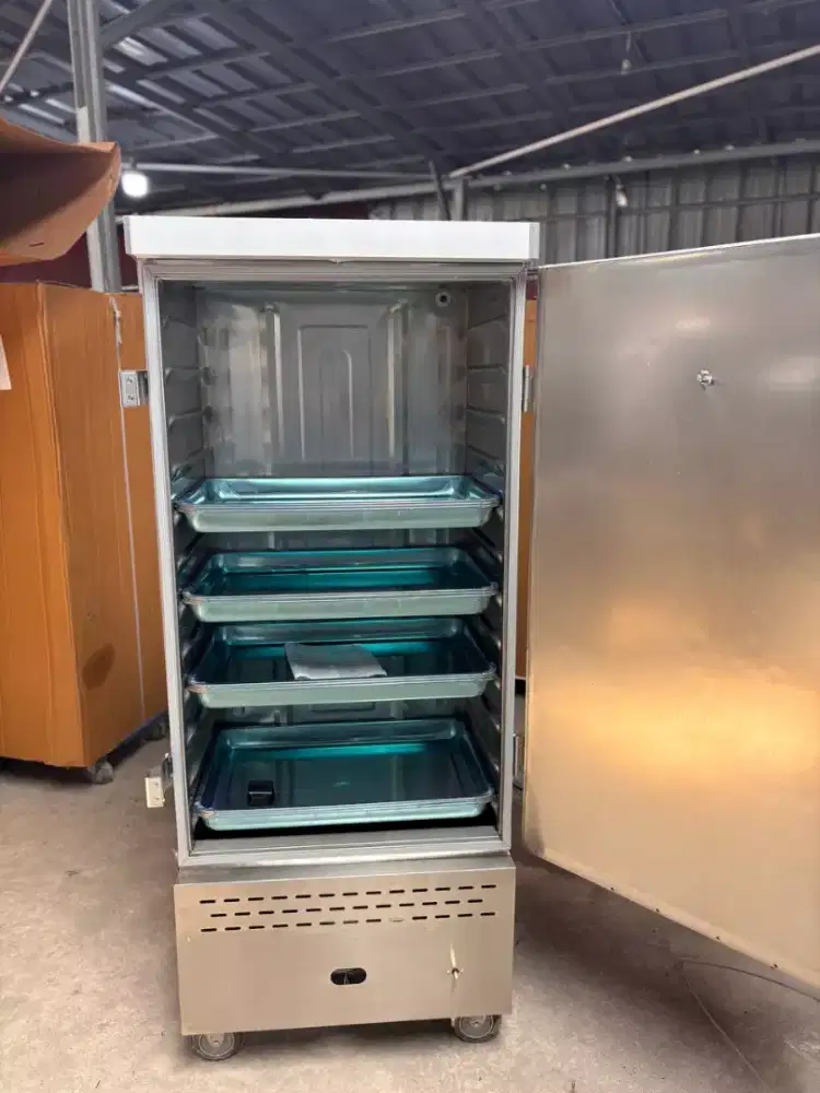 Rice steamer 12 tray
Kondisi baru 
Ready 5 unit