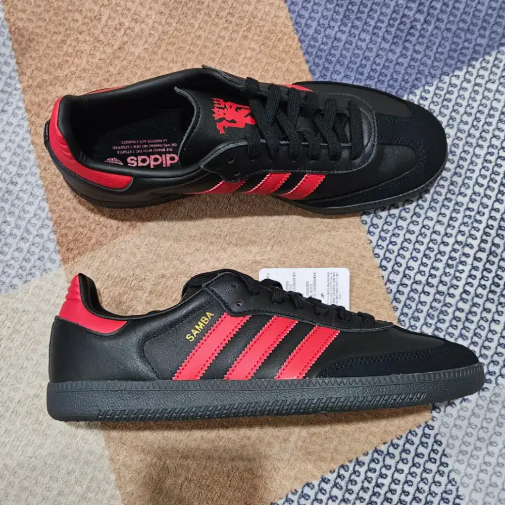 Sepatu adidas samba MU original