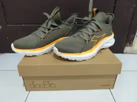 Sepatu Diadora Noki (M)