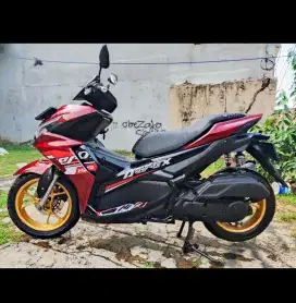 D jual yamaha aerox thn 2023,tgn pertama,surat komplit,pajak panjang,
