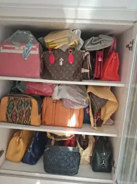 Preloved fashion +50 tas...Layak pakai dan ada reject