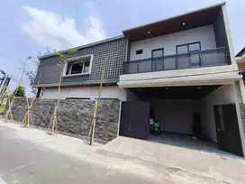rumah sumber kolam renang dekat manahan exit tol colomadu