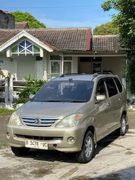 Dijual Cpt : Daihatsu Xenia 1.0 Li Family 2004, 1 tgn asli D