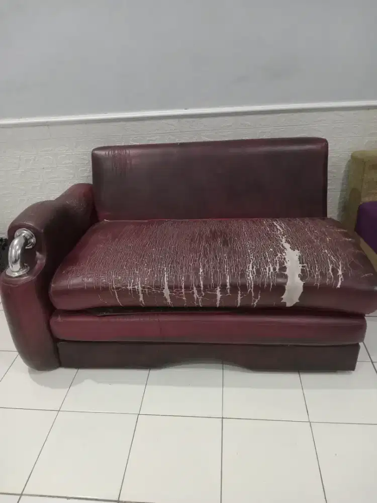 Sofa rumah tangga