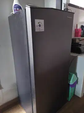 Kulkas 1 pintu panasonic murah