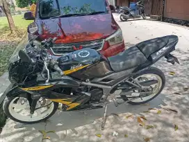 Dijual cepat Kawasaki Ninja RR