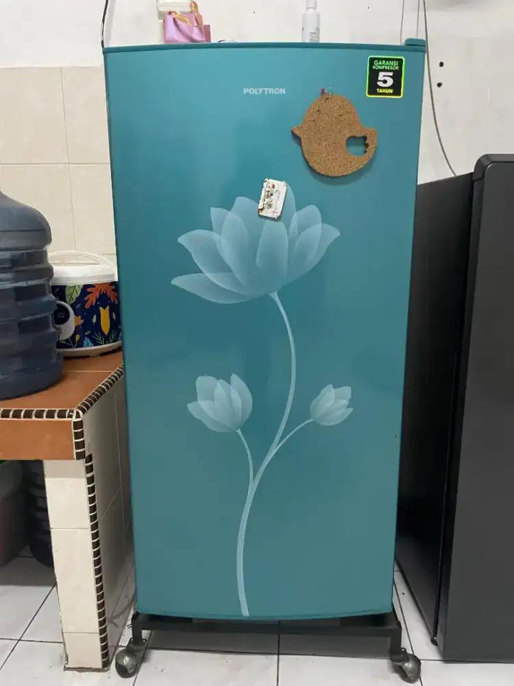 Kulkas Polytron 1 pintu