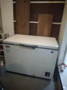 Freezer BOX 330L