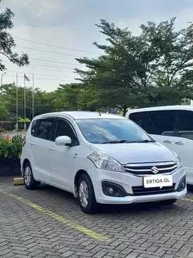 DIJUAL CEPAT ERTIGA GL MT 2018 PEMAKAIAN PRIBADI