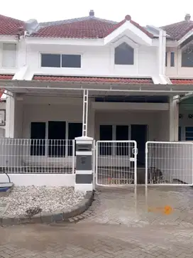 Sewa / Jual Rumah Pantai Mentari, STRATEGIS