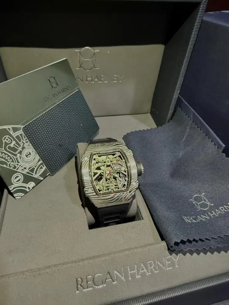 Jam Tangan Regan Harney RH51-11 Titanium