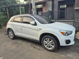 Dijual Mitsubishi Outlander PX 2015