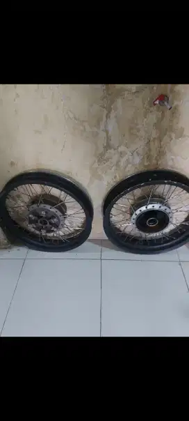 Veleg vixion OLD super tapak lebar