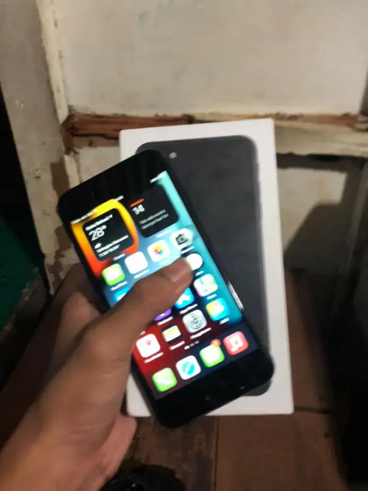 iPhone 7 alloperator 32gb fullset