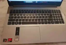 Laptop Lenovo Ideapad Slim 1
16GB / 512GB