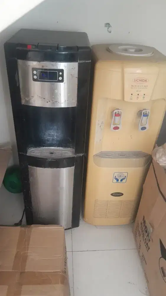 Dispenser Air galon bawah dan galon atas
