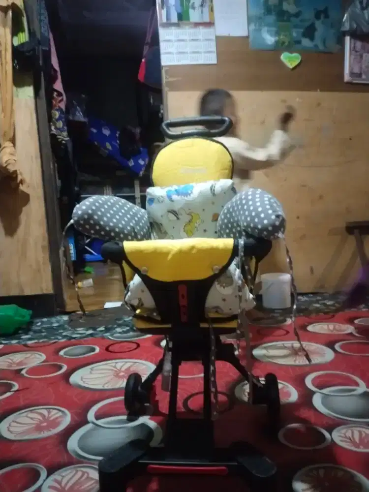 Di jual kereta bayi