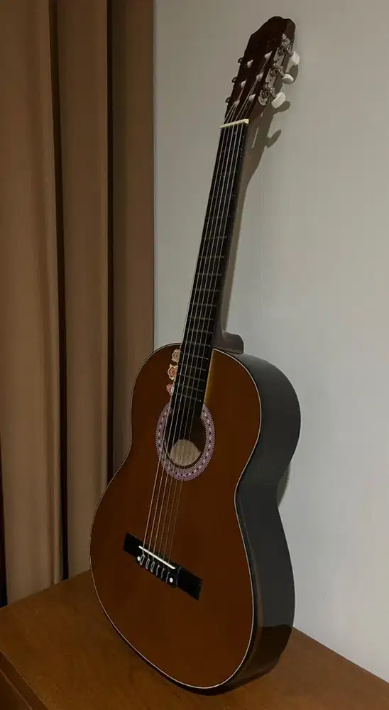 gitar tidak ada merk / custom