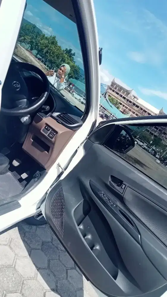 Mobil bekas murah padang