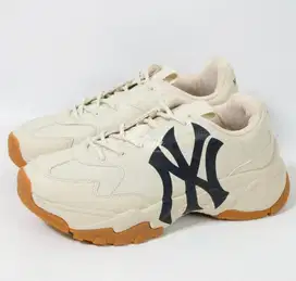 MLB NY Yankees Bigball Chunky Sneakers Beige Gum 27 cm ukuran 42,5 cm