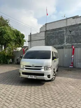 Toyota Hiace 2022